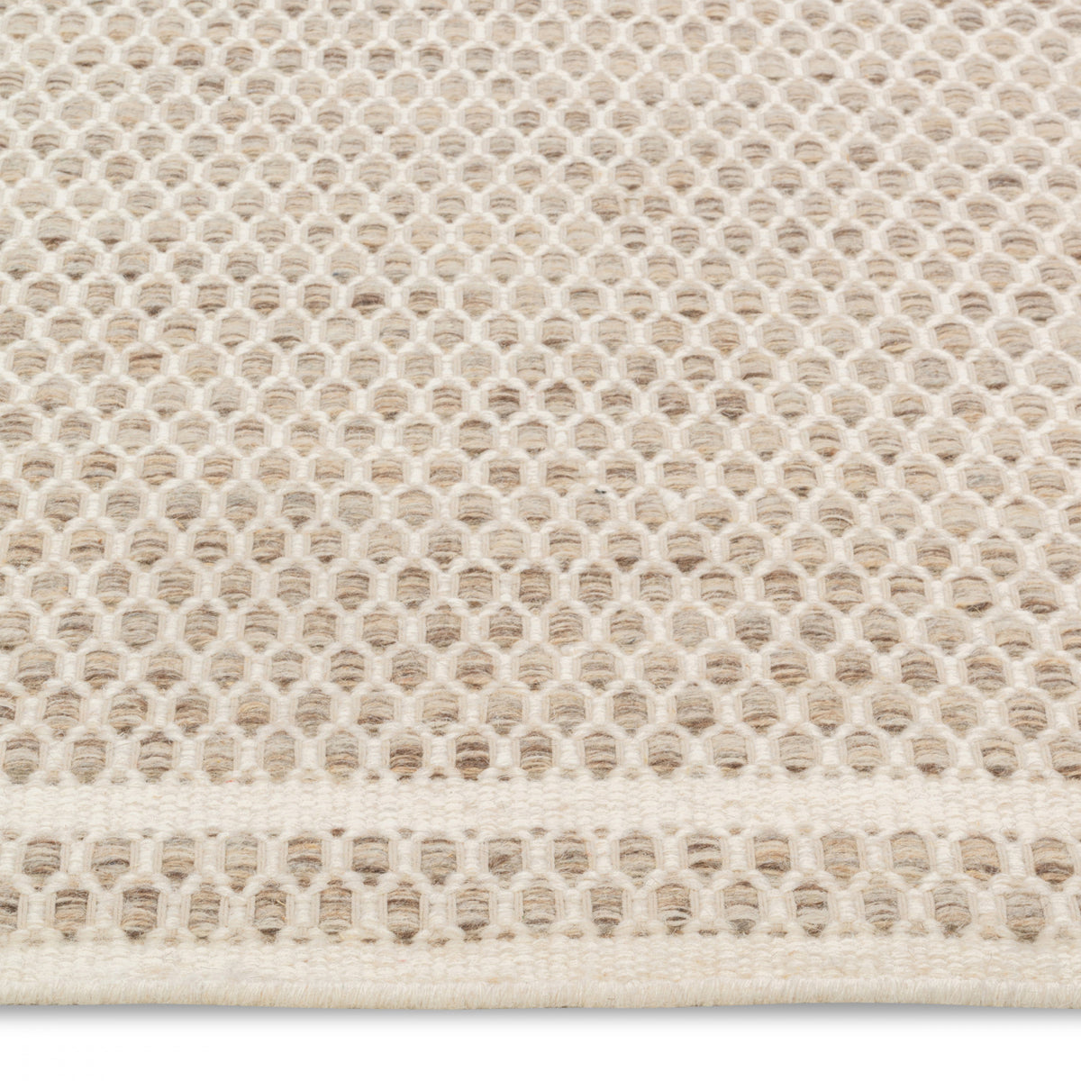 Alaska Reversible Modern Rug - 5' x 8' - Beige/Brown