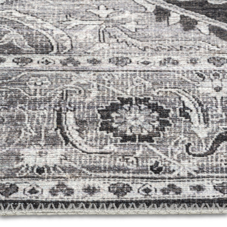Aura Traditional Rug - 8' x 10' - Black /White