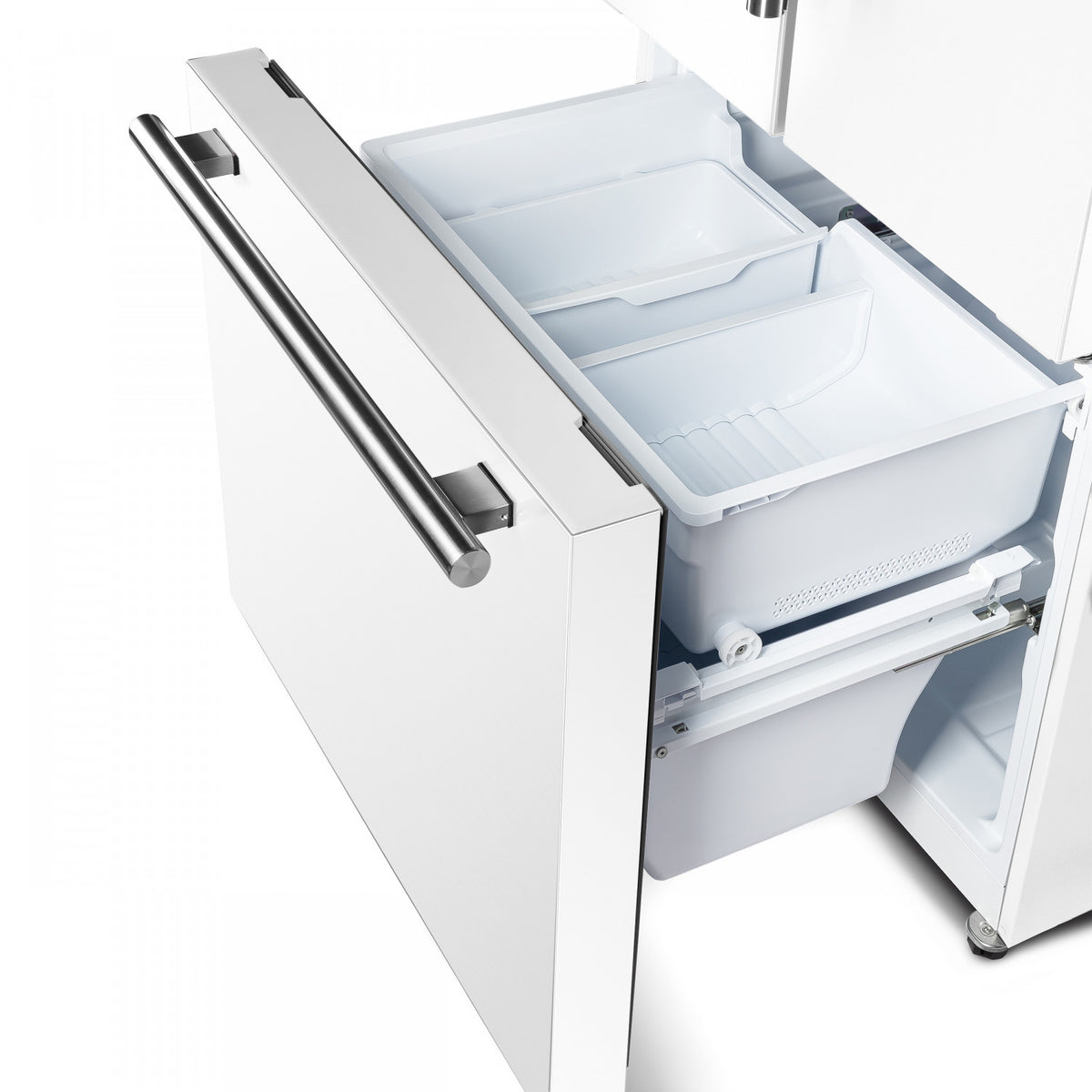Forno Gallipoli 31" 17.5 Cu.Ft. White French Door Refrigerator with Ice Maker - FFFFD1974-31WHT