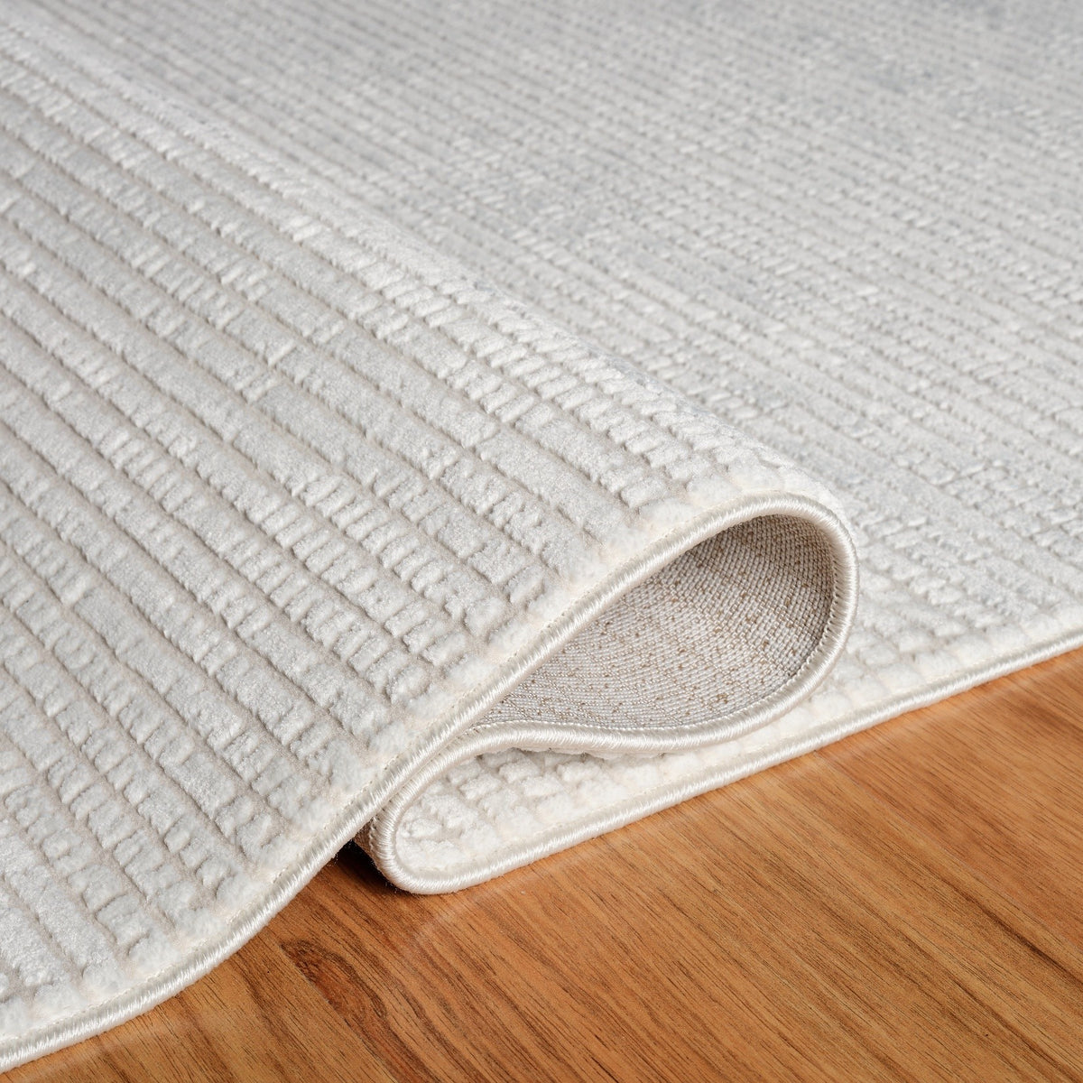 L2 Decor Karizma Area Rug 5' x 8' with Underpad - Cream